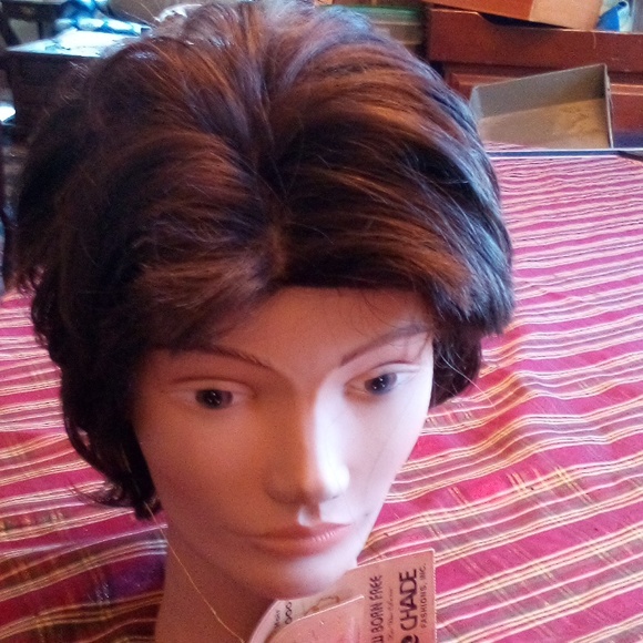 New CHADE Born Free Dark Brown 100% Synthetic Hair - Picture 5 of 11